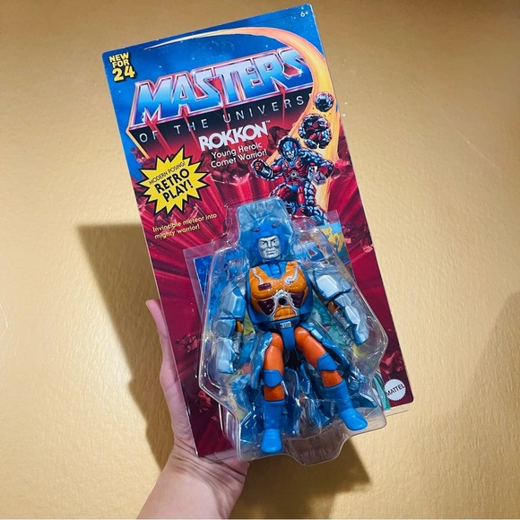 Masters Of The Universe Origins – Rokkon Action Figure 14 Cm – Mattel Creation – Si Trasforma In Roccia, Con Pistola